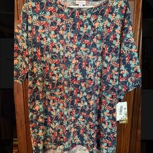 NEW (with tag) LulaRoe DISNEY tunic